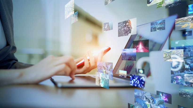 Microlearning Videos And AI: Exploring The Combo For Impactful Corporate Training