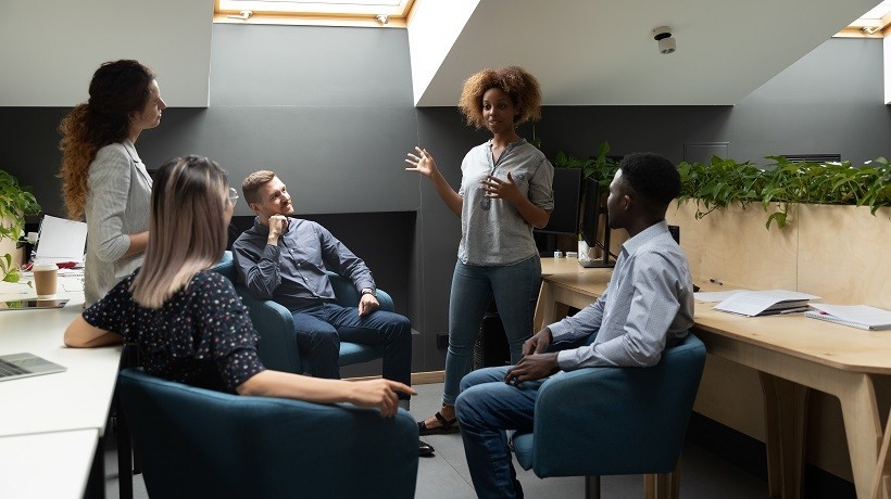 Why Your Company Needs Informal Learning And How To Implement It In 5 Steps