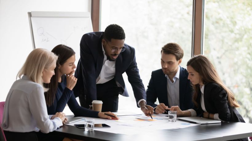 7 Best eLearning Project Management Tips For New Managers