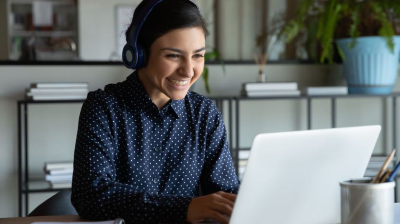 Stop With The “Traveling Trainer”: Hire More Trainers And Embrace Remote Classes